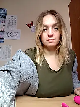 Ami Foxy online show from 02-11-26, 07:35