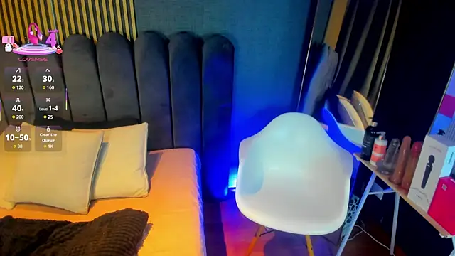 Gina 77 online show from 09-23-25, 12:19