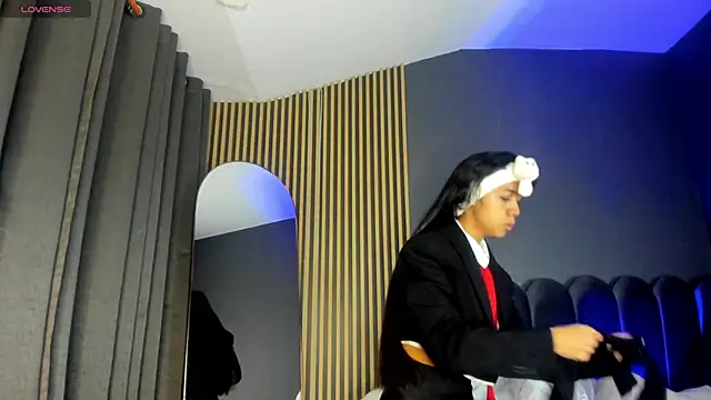 Gina 77 online show from 10-27-25, 12:31