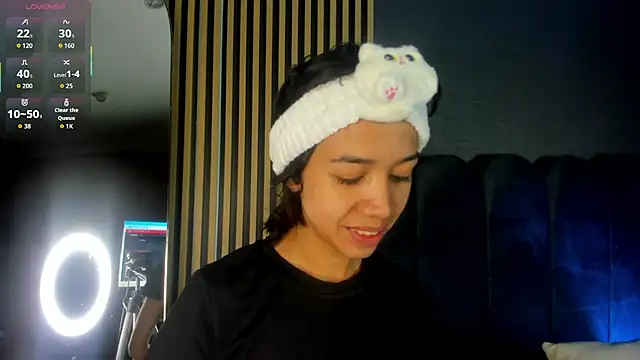 Gina 77 online show from 11-11-25, 12:38