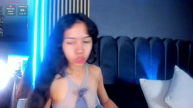 Gina 77 online show from 11-13-25, 12:26