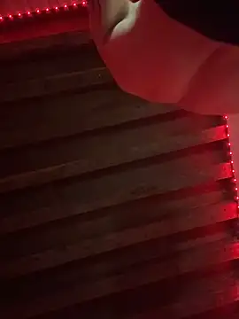 Snapshot of stripadlo chatting on 11-15-25, 04:14 stripadlo online show from 11-15-25, 04:14