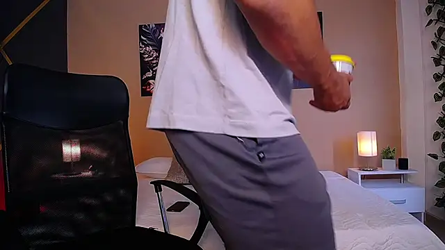 ChristopherBlack  online show from 09-30-25, 01:16