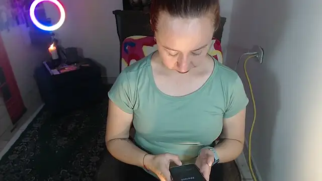 Snapshot of Milf_Valeria chatting on 09-26-25, 02:43 Milf Valeria online show from 09-26-25, 02:43