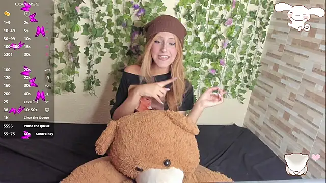 Snapshot of Amy_Moonlight chatting on 06-12-26, 09:14 Amy Moonlight online show from 06-12-26, 09:14