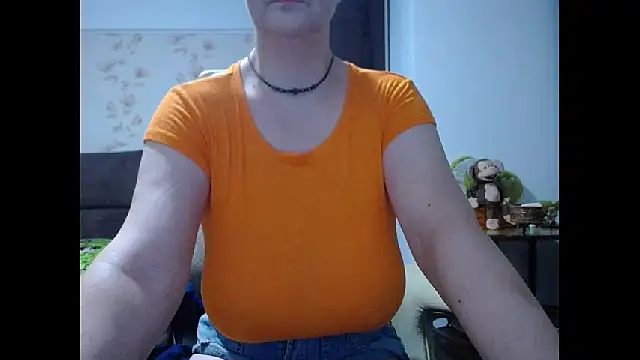 Snapshot of Mary_x chatting on 06-17-26, 03:09 Mary x online show from 06-17-26, 03:09
