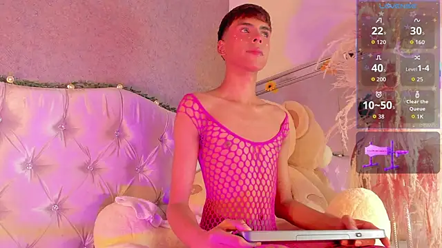 Snapshot of PrincePoppy chatting on 09-14-25, 08:19 PrincePoppy online show from 09-14-25, 08:19