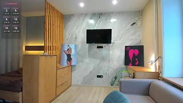 miss bubbles  online show from 09-23-25, 12:46