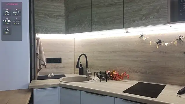 Snapshot of miss_bubbles_ chatting on 10-29-25, 01:08 miss bubbles online show from 10-29-25, 01:08