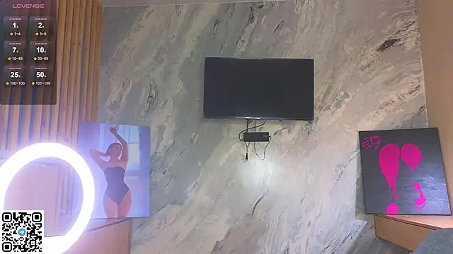 Snapshot of miss_bubbles_ chatting on 11-20-25, 12:55 miss bubbles online show from 11-20-25, 12:55