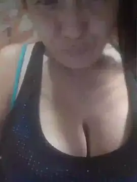 Snapshot of Moro_25 chatting on 04-19-26, 07:27 Moro 25 online show from 04-19-26, 07:27