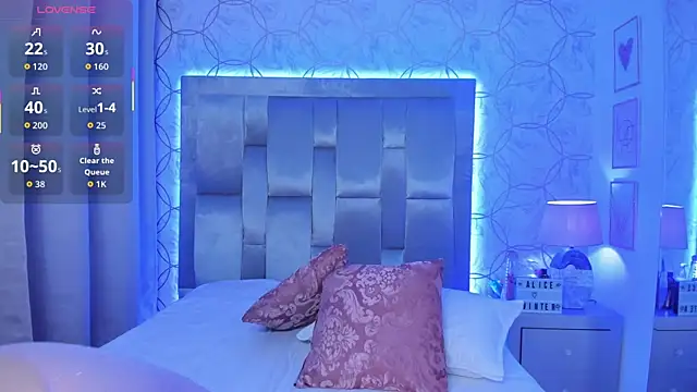 AlliceWinter online show from 11-08-25, 11:21