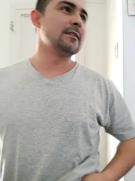 Bradd 32 online show from 09-14-25, 06:29