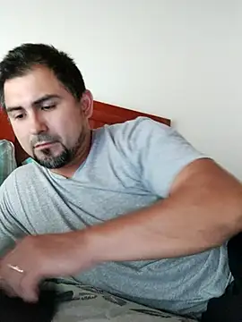 Bradd 32 online show from 11-30-25, 06:45