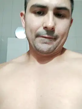 Bradd 32 online show from 04-06-26, 10:54