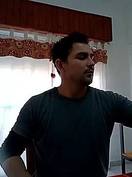 Snapshot of Bradd_32 chatting on 05-30-26, 05:21 Bradd 32 online show from 05-30-26, 05:21