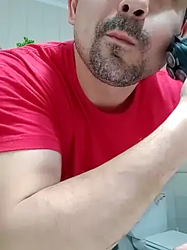 Snapshot of Bradd_32 chatting on 06-02-26, 11:34 Bradd 32 online show from 06-02-26, 11:34