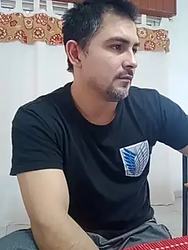 Snapshot of Bradd_32 chatting on 06-03-26, 02:19 Bradd 32 online show from 06-03-26, 02:19