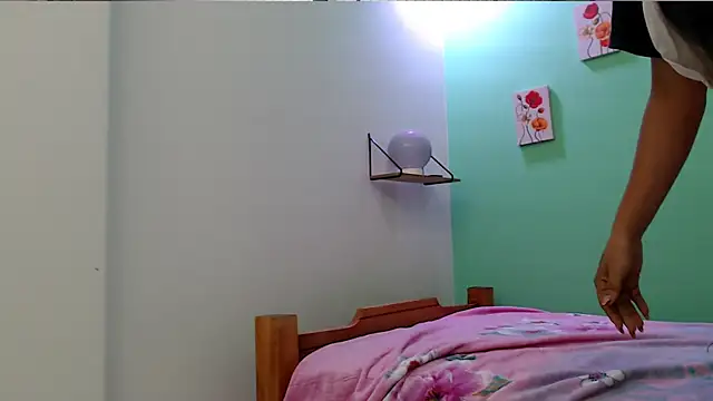 Snapshot of gatitasexygatitasexy chatting on 09-20-25, 07:26 gatitasexygatitasexy online show from 09-20-25, 07:26