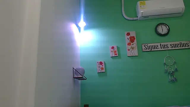 Snapshot of gatitasexygatitasexy chatting on 10-17-25, 07:05 gatitasexygatitasexy online show from 10-17-25, 07:05