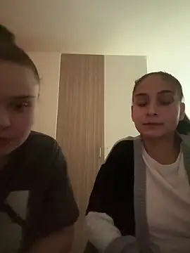 Snapshot of FemmeAffair chatting on 02-04-26, 11:31 FemmeAffair online show from 02-04-26, 11:31