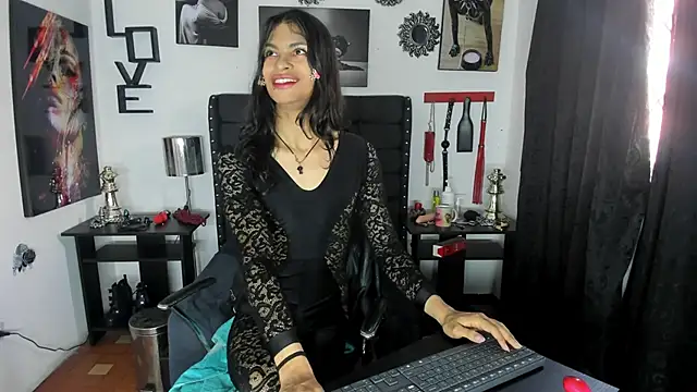 Snapshot of LunarisSmith chatting on 12-03-25, 05:22 LunarisSmith online show from 12-03-25, 05:22