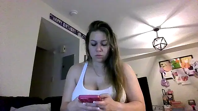 Snapshot of thedevinemama chatting on 06-24-26, 01:26 thedevinemama online show from 06-24-26, 01:26
