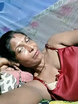 Snapshot of Savita992 chatting on 06-16-26, 07:49 Savita992 online show from 06-16-26, 07:49