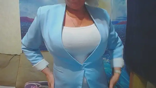 Snapshot of VicunaCool chatting on 01-11-26, 11:43 VicunaCool online show from 01-11-26, 11:43