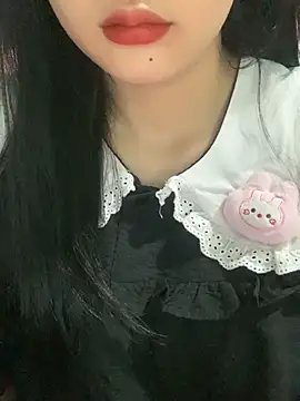 Linhtruong  online show from 11-17-25, 12:49