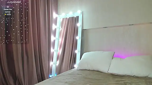 Adelina Bliss online show from 04-02-26, 09:18