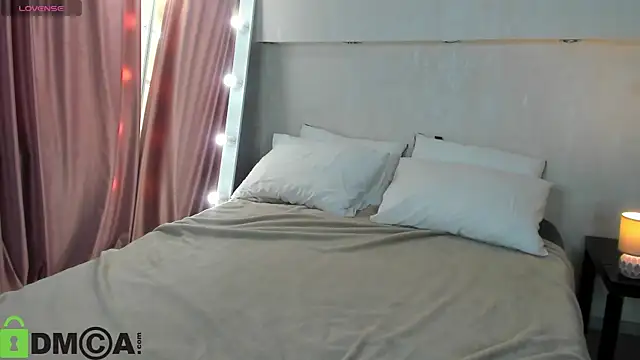Snapshot of Adelina_Bliss chatting on 04-27-26, 01:14 Adelina Bliss online show from 04-27-26, 01:14