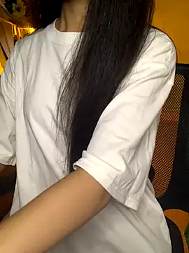 Nhinhi18 online show from 10-08-25, 03:31