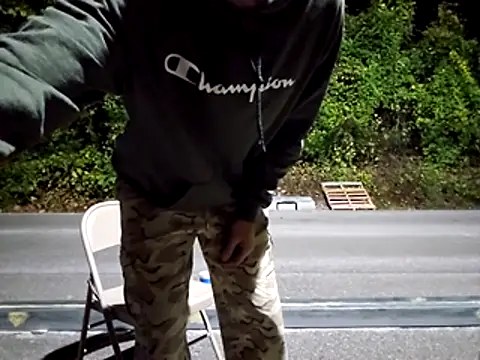 Snapshot of sloppytopkins chatting on 10-09-25, 04:21 sloppytopkins online show from 10-09-25, 04:21