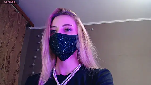 Snapshot of Iris_lave chatting on 11-01-25, 04:31 Iris lave online show from 11-01-25, 04:31