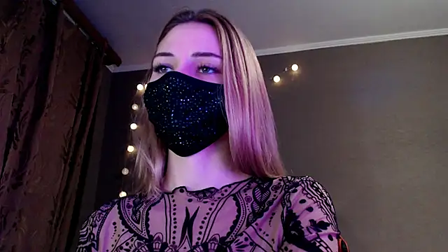 Snapshot of Iris_lave chatting on 01-14-26, 03:39 Iris lave online show from 01-14-26, 03:39