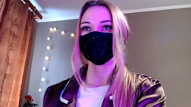 Snapshot of Iris_lave chatting on 02-04-26, 01:28 Iris lave online show from 02-04-26, 01:28