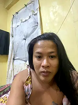 Snapshot of Hugecocklady chatting on 09-30-25, 11:15 Hugecocklady online show from 09-30-25, 11:15