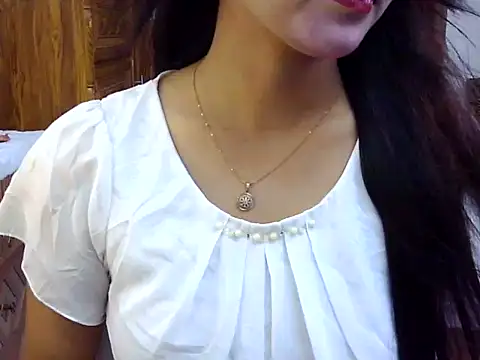 Snapshot of Obonti_2000 chatting on 09-19-25, 12:28 Obonti 2000 online show from 09-19-25, 12:28