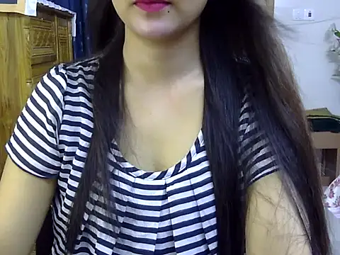 Snapshot of Obonti_2000 chatting on 10-16-25, 04:52 Obonti 2000 online show from 10-16-25, 04:52