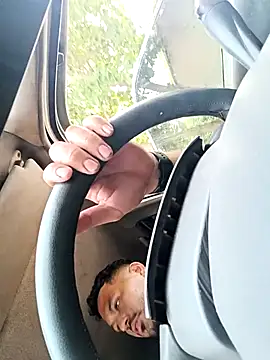 Snapshot of Frank0021 chatting on 10-16-25, 08:54 Frank0021 online show from 10-16-25, 08:54