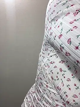 Snapshot of Maddy_w chatting on 11-22-25, 03:38 Maddy w online show from 11-22-25, 03:38