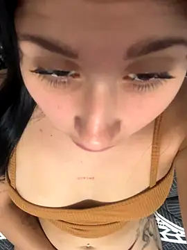 Snapshot of lucy_grey25 chatting on 11-03-25, 04:19 lucy grey25 online show from 11-03-25, 04:19