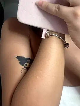 lucy grey25 online show from 12-15-25, 07:51