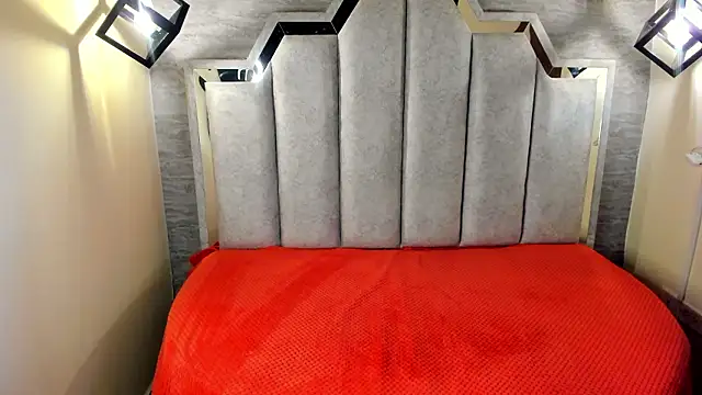 Zafiro claire online show from 02-26-26, 06:40