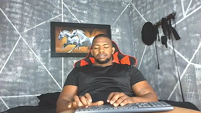 Snapshot of big_blackmen19 chatting on 05-25-26, 01:28 big blackmen19 online show from 05-25-26, 01:28