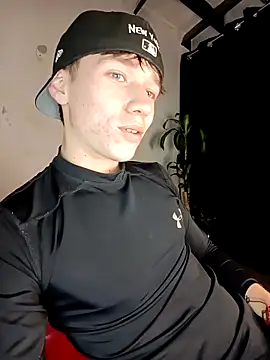 Logan sixxer online show from 09-28-25, 09:42