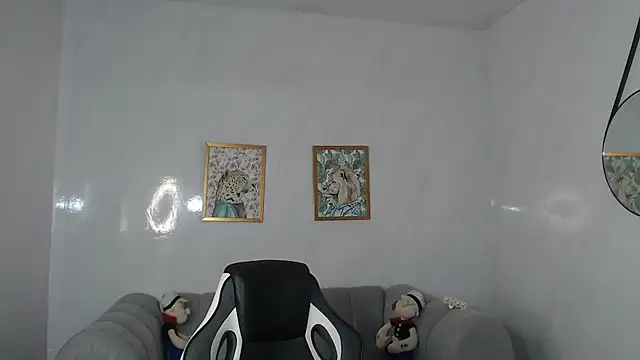 Snapshot of _Mia_sweet_b chatting on 09-18-25, 12:51 Mia sweet b online show from 09-18-25, 12:51