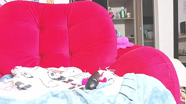 Snapshot of Sharon_Black chatting on 06-23-26, 11:58 Sharon Black online show from 06-23-26, 11:58