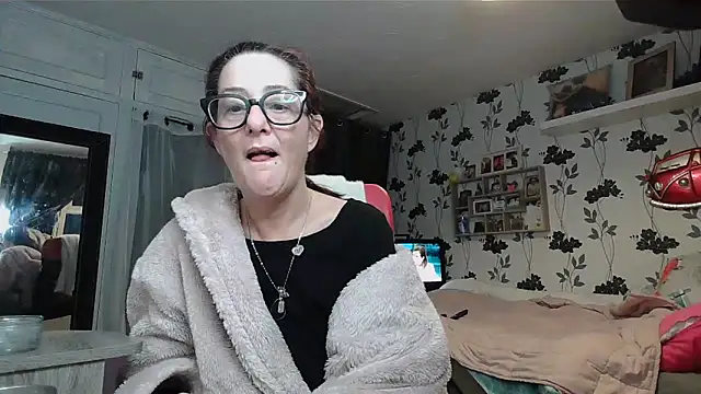 Mistress-Ivy51 online show from 02-07-26, 06:39